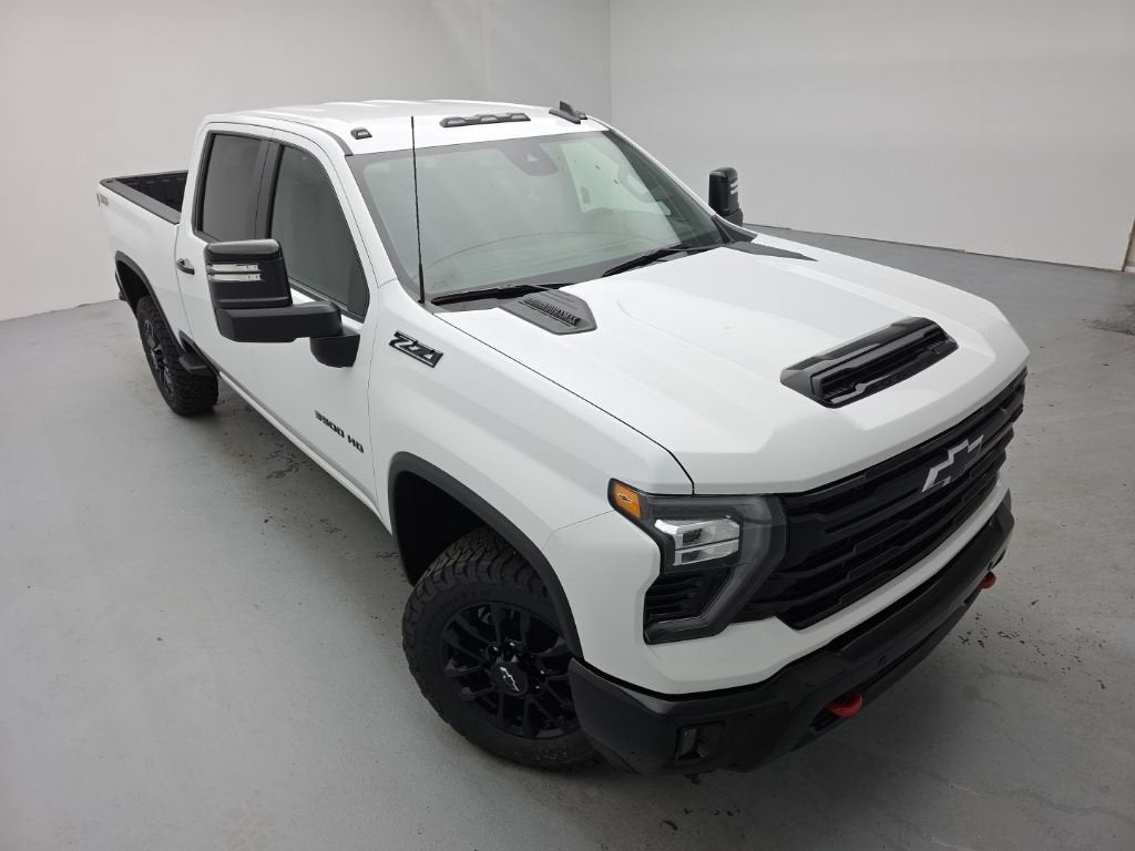 2026 Chevrolet Silverado 3500 HD — side profile view